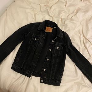 Levis black vintage style trucker jean jacket